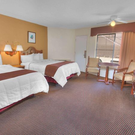 Travelodge Inn & Suites By Wyndham Yucca Valley/Joshua Tree Ngoại thất bức ảnh