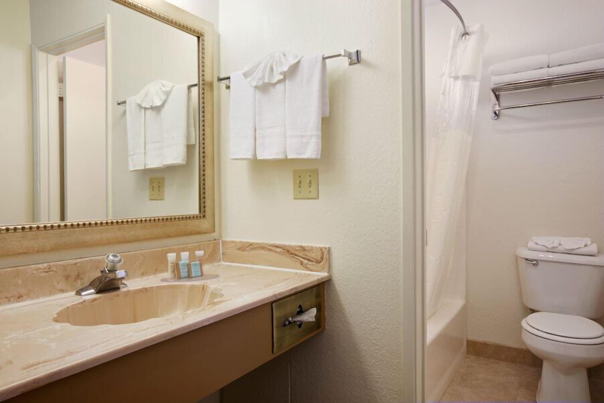 Travelodge Inn & Suites By Wyndham Yucca Valley/Joshua Tree Phòng bức ảnh