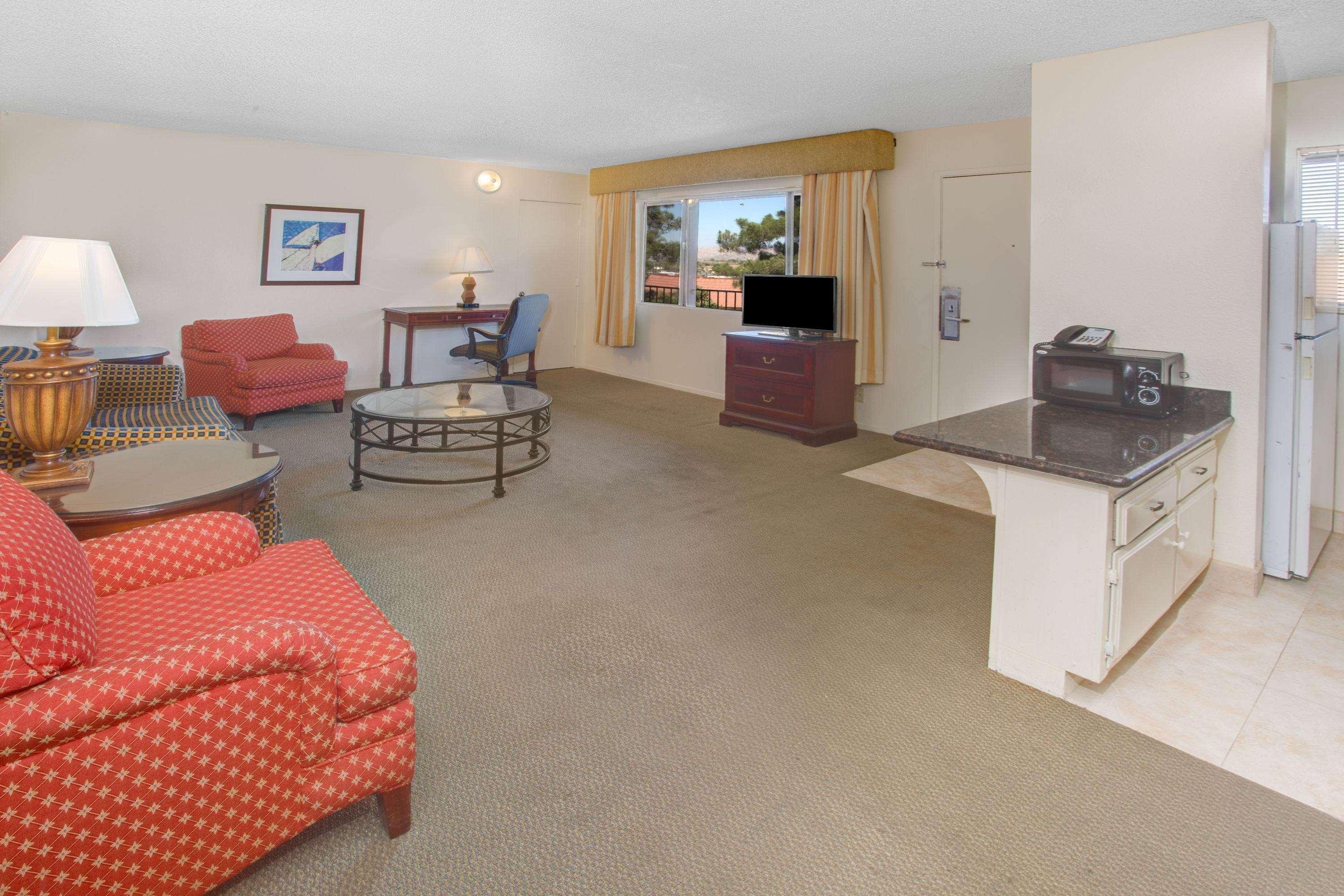 Travelodge Inn & Suites By Wyndham Yucca Valley/Joshua Tree Ngoại thất bức ảnh